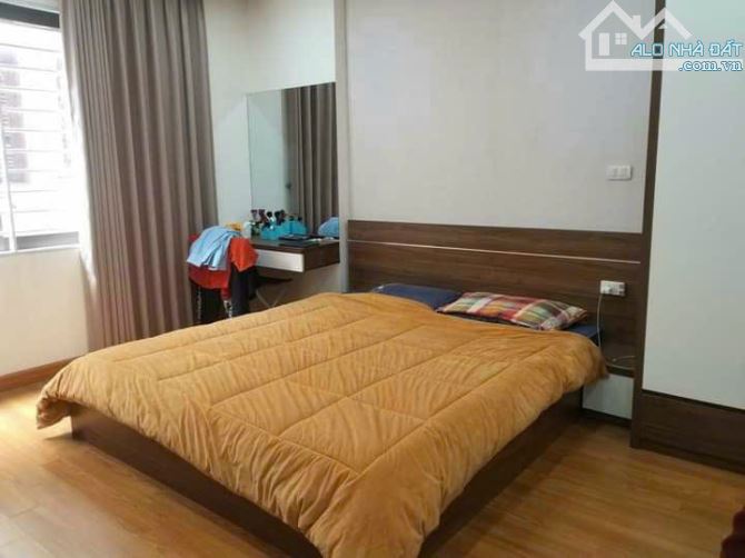 LAI XÁ - GẦN NGAY ĐHCN - NHỔN : NHÀ 5T -42M PHÂN LÔ - OTO VÀO - 4
