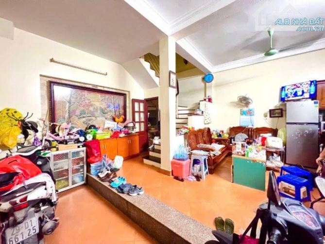 Bán nhà Phan Kế Bính, DT 35m2 x 5T, MT 5m, ngõ thông oto, kinh doanh, chỉ 9 tỷ - 4