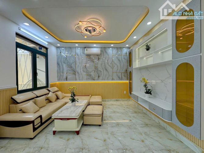 Siêu phẩm hẻm 1056 Huỳnh Tấn Phát, Q7, DT 14,5 x8m, 3 lầu. Giá 7,8 tỷ - 4