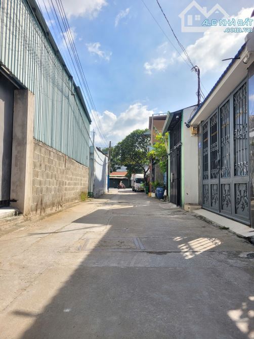 Bán nhà 1T1L và phòng trọ 5x32m, hẻm Nguyễn Du p. Dĩ An, thu nhập 4tr/th - 4