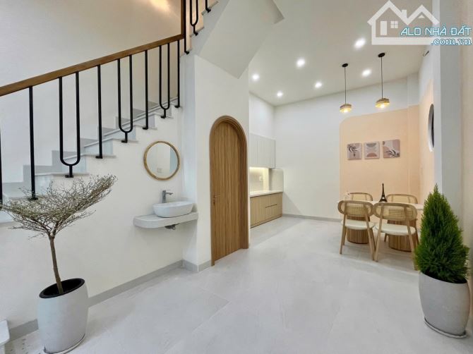 Bán nhà Tân Thới Hiệp - đẹp mê - hẻm oto - Quận 12.  💐(4*12) giá 5 tỷ 080triệu. Trệt, 2 l - 4