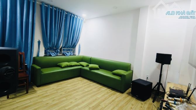 Bán nhà 4 tầng- Mặt tiền kinh doanh - Dương Đình Hội – Đỗ Xuân Hợp nhỉnh 6 tỷ. - 4