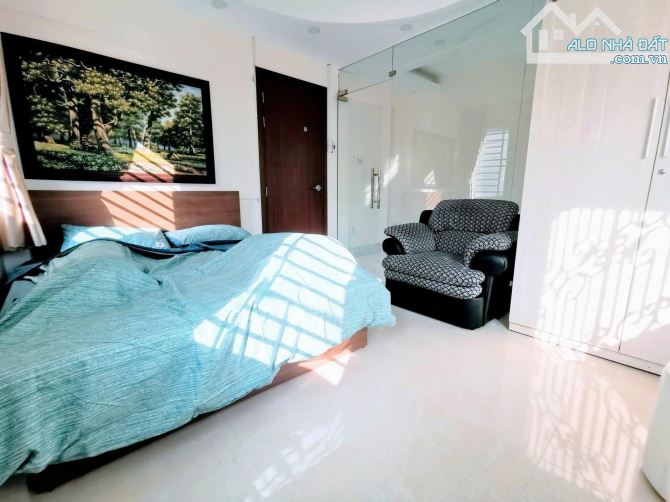 bán biệt Thự Hoàng Hoa Thám ,p5 ,Quận Phú Nhuận .DT:6.5x15m .5 tầng .Gía chỉ .18.2 tỷ - 4