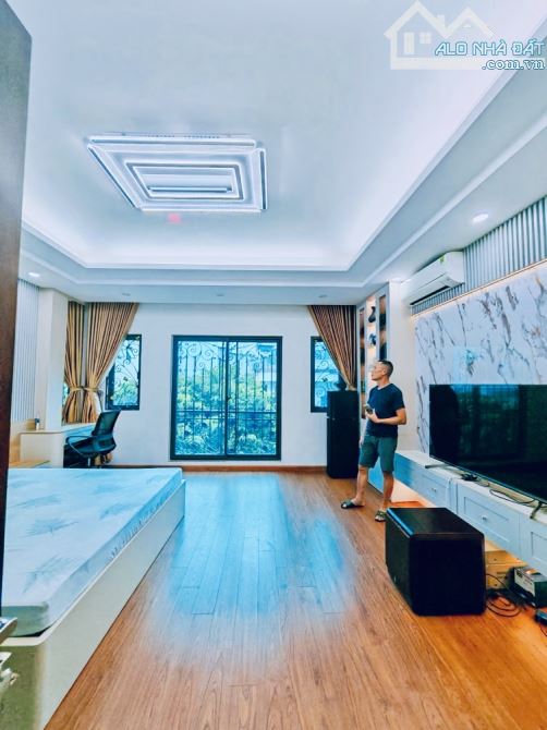 DOÃN KẾ THIỆN - HỒ TÙNG MẬU - 41M - Ô TÔ - LÔ GÓC 3 THOÁNG - 5.2M MT - 6 TẦNG - NGÕ THÔNG - 4