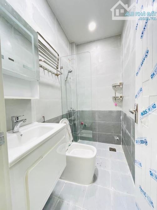 HẺM Ô TÔ - 70M2 - 3 TẦNG - NGUYỄN XÍ - P26 BÌNH THẠNH - NHỈNH 10 TỶ - 4