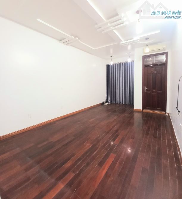 Bán nhà tại  Trần Phú, Cầu Đất, Ngô Quyền. 65m², 5 tầng, chỉ 10,5 tỷ - 4