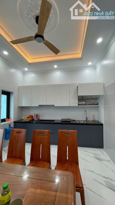 Bán nhà Chu Huy Mân,Phúc Đồng 4 tầng,103m,mt4.7m Vf3 vào nhà nhỉnh 12 tỷ - 4