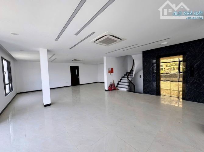 BÁN TOÀ NHÀ TỔNG CỤC 5, YÊN XÁ - LÔ GÓC 212M² x 7T THANG MÁY - DÒNG TIỀN 200TR/TH - 83 TỶ - 4