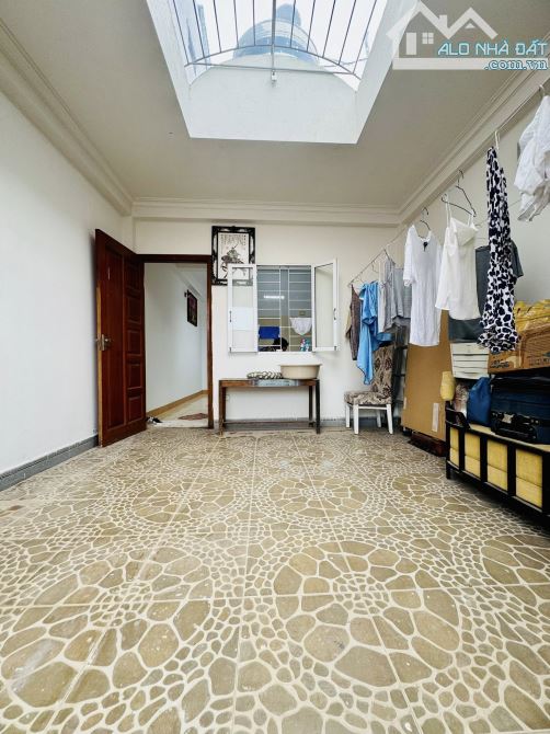 BÁN NHÀ CẦU GIẤY CẠNH CÔNG VIÊN NGHĨA ĐÔ, 80m2 5T, MT 4.3m, DÂN XÂY, 2 THOÁNG, GIÁ 15.5 TỶ - 5