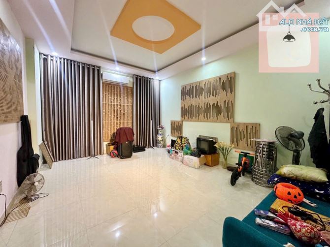 Bán nhà mặt đường 10m khu phân lô tuyến 2 Quán Nam, 86m2 x 4 tầng - 5