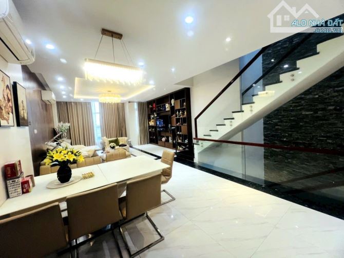 Bán nhà đẹp 5 tầng ngang 5,5m vị trí hiếm Phùng Văn Cung Giao Phan Xích Long - 5