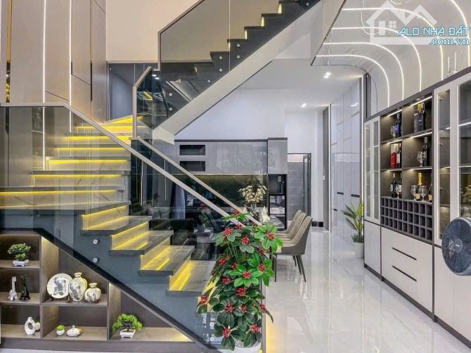 Chủ Bán Gấp Nhà 1 trệt 2 lầu  – GIá Chỉ 3 Tỷ 700 Triệu - 5