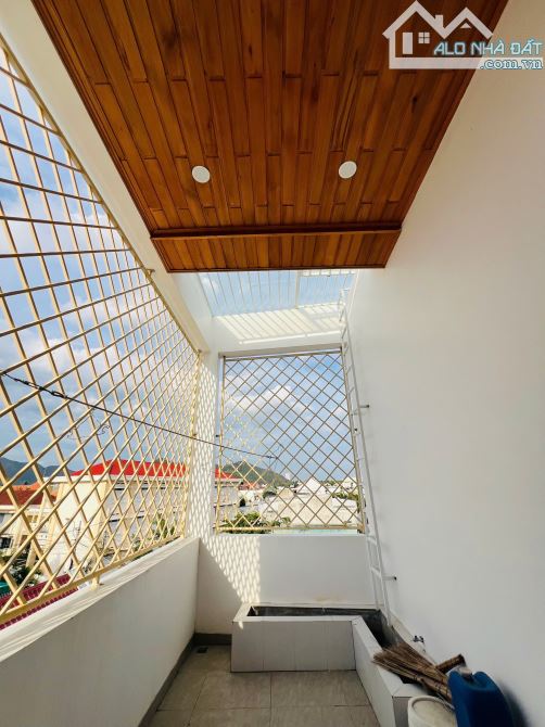 Bán nhà mới 3 tầng Phú Nông- Vĩnh Ngọc-Nha Trang nội thất gỗ cực đẹp - 5