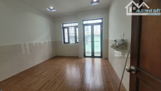 NHÀ ĐẸP 3 TẦNG NGAY HƯƠNG LỘ 3- HẺM THÔNG 26/3 CẠNH AEON TÂN PHÚ- 56M2(4×14)- CHỈ HƠN 5 TỶ - 5