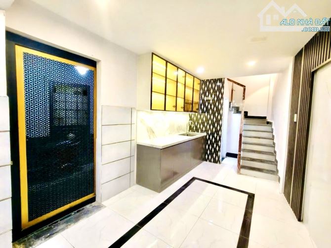BÁN NHÀ ĐẸP Q10 NGUYỄN TRI PHƯƠNG - NỞ HẬU TÀI LỘC - FULL NT - CHỈ 5.28 TỶ TL - 5