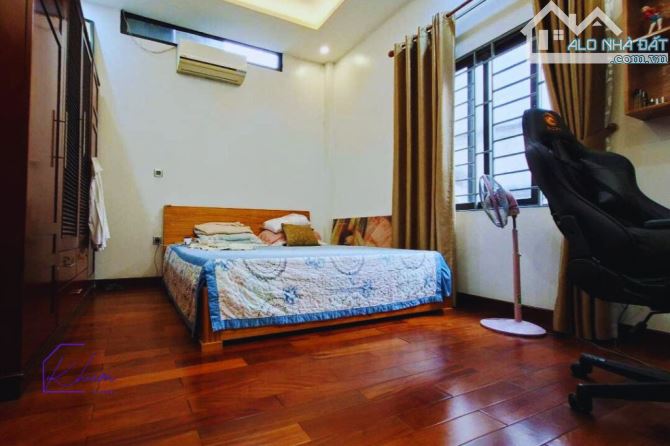 Bán nhà phân lô quân đội Lê Trọng Tấn, 100m², 4T, MT 4.6m, gara ô tô, sân rộng - 5