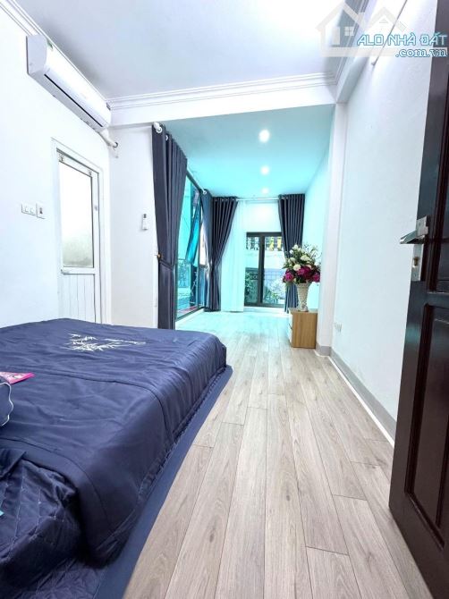 Bán nhà Hoàng Mai - 10m ra phố - lô góc thoáng - 40/45m chỉ 7.48 tỉ - 5
