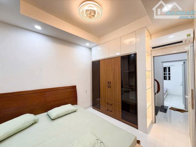 💥SÁT QUẬN 1 - NGUYỄN CỬU VÂN - BÌNH THẠNH - 4 TẦNG - 6 P. NGỦ - 7WC - CHỈ : 7.75 TỶ - 5