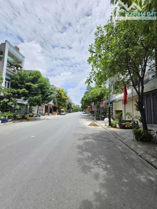 Bán đất gần Vincom 300m, MT đường số 3 KDC Toa Xe 1, p.Dĩ An, Tp.Dĩ An chỉ 4,3 tỷ TL M7431 - 5