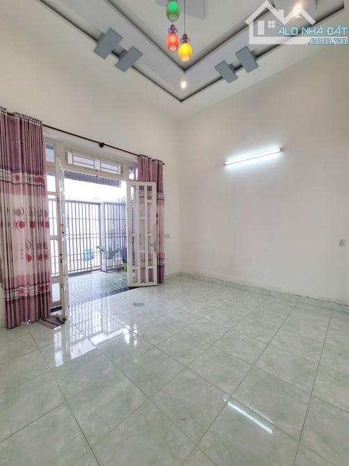 Bán nhà cấp 4 KDC gần BigC Dĩ An p.Đông Hòa Tp.Dĩ An chỉ 3ty750 TL M7433 - 5