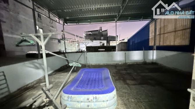 Bán nhà 2 tầng gần Chợ Đường đường TX52, phường THẠNH XUÂN, Q12, dt 105,7m²(6,7x16).Hẻm 5m - 6