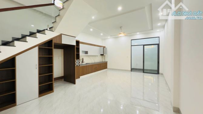 hàng cực hiếm căn nhà mới xây 3 tầng giá rẻ cực đẹp cạnh biển hòn chồng , tp nha trang - 6