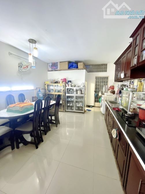 CHDV KHU K300 NGUYỄN THÁI BÌNH, P12, TÂN BÌNH - 90M2 - 5x18 - 5 TẦNG - 11 PHÒNG - 6