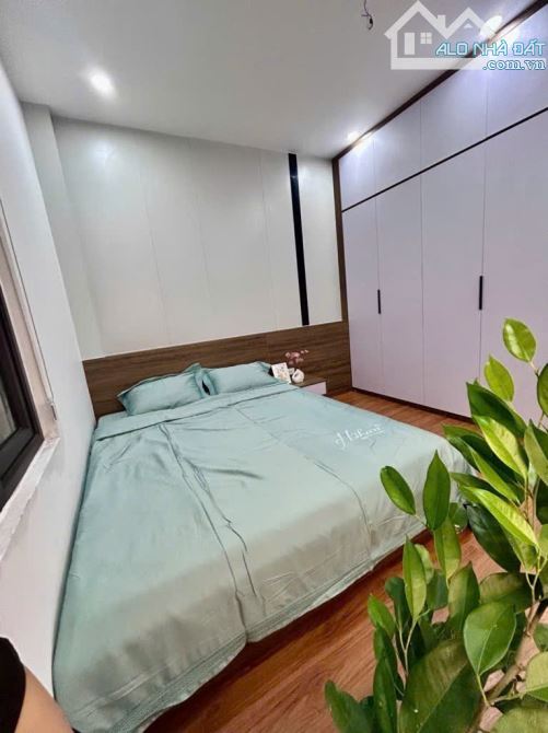 BÁN NHÀ NGUYỄN KHOÁI, TRẦN KHÁT CHÂN – DÂN XÂY - GARA Ô TÔ – 72M2 CHỈ 18,5 TỶ - 6