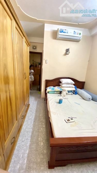 NHÀ ĐẸP CMT8 • 2 TẦNG BTCT • 21M2 • NHỈNH 4 TỶ TL - 6