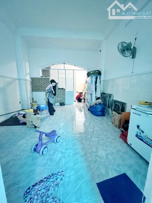Bán nhà 2 lầu 119m2 gần MT đường Dương Bá Trạc Phường 1 Quận 8 - 6