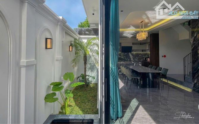 🔥  Bán biệt thự Phong Cách Indochine cực chất - 4 tầng, 10PN, 14WC - KĐT Nam Việt Á - 6