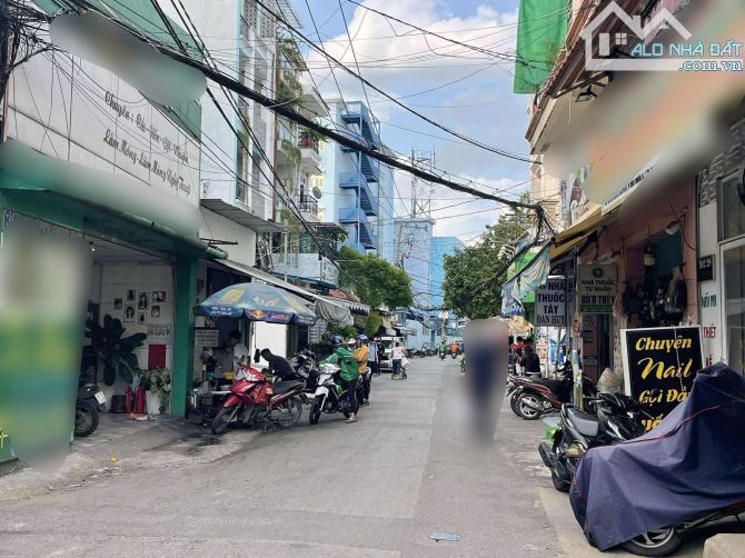 Q7 NGANG 10.7 x 17.5M CHDV 22 PHÒNG DÒNG TIỀN 80TR/THÁNG 4 TẦNG CÓ THANG MÁY 16.x T - 6