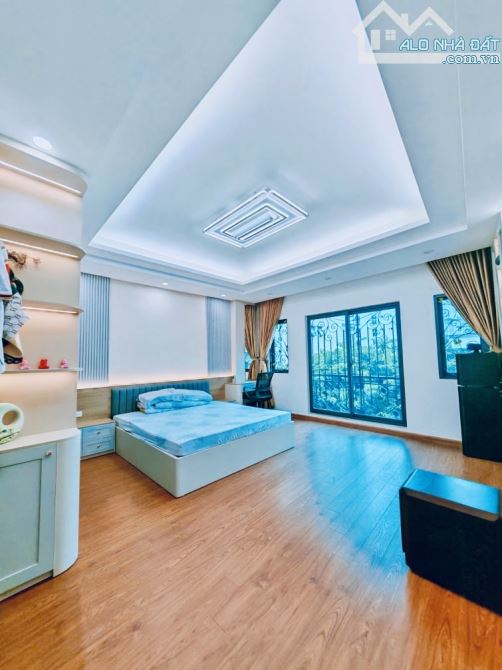 DOÃN KẾ THIỆN - HỒ TÙNG MẬU - 41M - Ô TÔ - LÔ GÓC 3 THOÁNG - 5.2M MT - 6 TẦNG - NGÕ THÔNG - 6