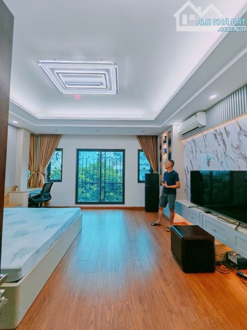NHÀ 6 TẦNG - DOÃN KẾ THIỆN - THANG BỘ - 3 PHÒNG NGỦ KHÉP KÍN - GIÁ HỢP LÝ Chủ cần bán căn - 6