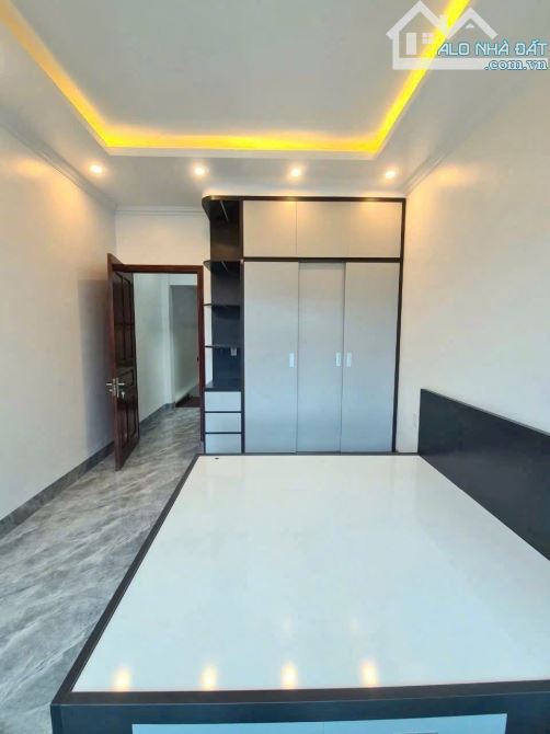 Bán nhà ngõ phố Vũ Hựu, khu Hồ Sươt, ph Lê Thanh Nghị, Tây HP, 47m2, 3 tầng, 3 ngủ, 3 vs - 6