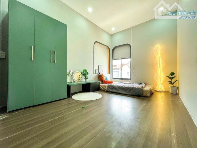 CĂN HỘ STUDIO FULL NỘI THẤT CỬA SỔ LỚN ĐÓN NẮNG QUẬN 1 - 7