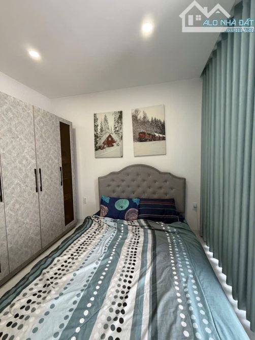 BÁN NHÀ QUẬN 4 KHU VIP P3 KHÁNH HỘI 4 TẤM ĐÚC SÁT MT GIÁ 7TỈ TL DT ĐẸP - 7