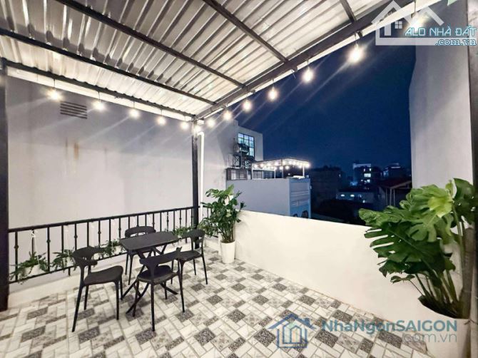 Chốt ngay trong Tuần - Siêu phẩm Nhà đẹp - ngay chợ Bà Chiểu - 4 tầng - 4 tỷ - 7