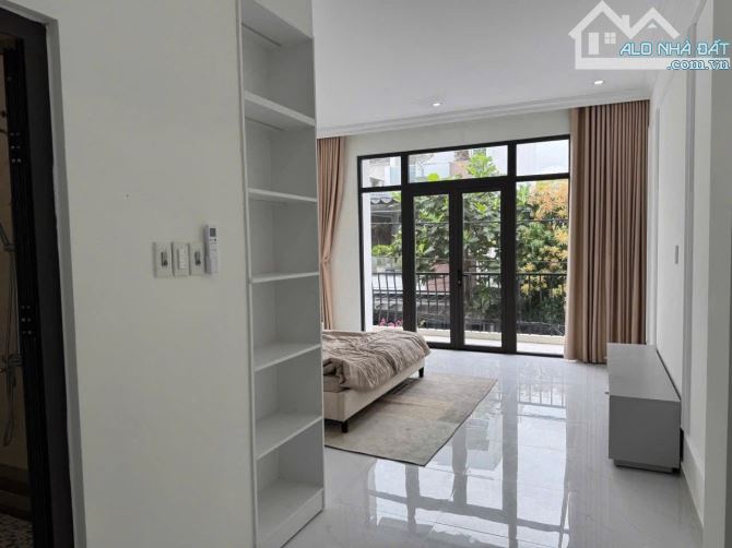 NHÀ 4 TẦNG HIỆN ĐẠI GẦN BIỂN NGUYỄN TẤT THÀNH - 7
