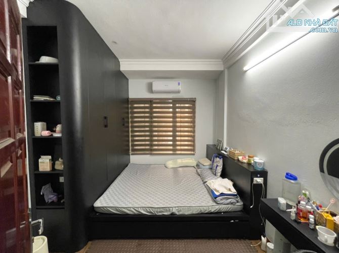 NHÀ ĐẸP NGÕ THÔNG GẦN Ô TÔ KHƯƠNG TRUNG THANH XUÂN 30M2. 4 tầng: 6,25 tỷ VÀO Ở LUÔN - 3