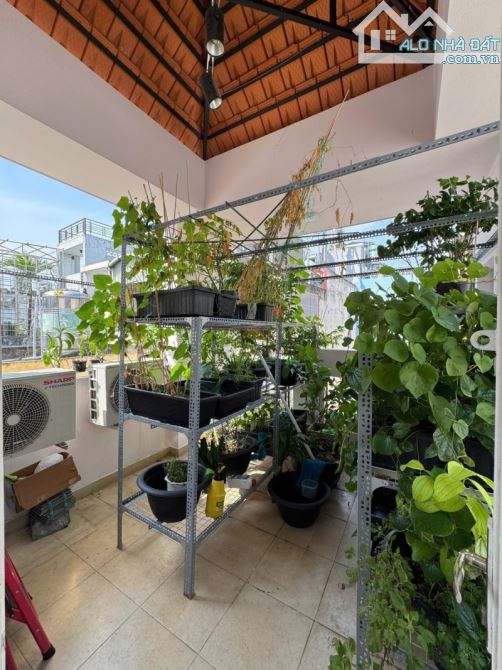 HẺM 4M, NGUYỄN THIỆN THUẬT QUẬN 3 - 4 TẦNG - DT 36M2 - 7