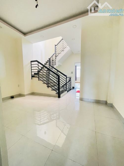 BÁN NHÀ 3 TẦNG BTCT, NGAY LÊ THỊ RIÊNG, Q 12, NHÀ ĐẸP LUNG LINH, NỞ HẬU, DT92M²(4.5× 20) - 7
