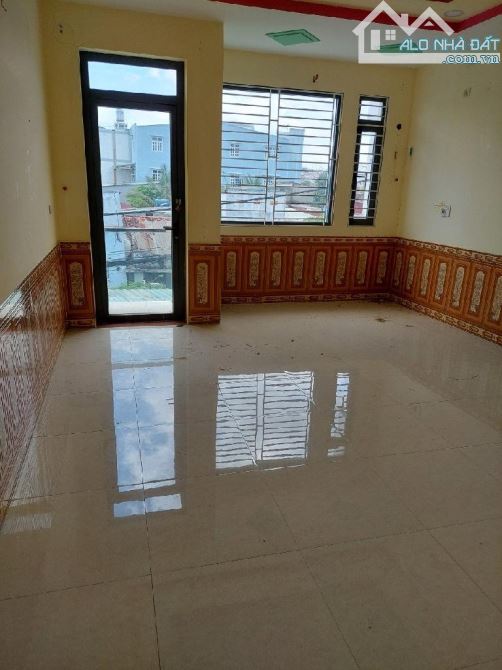 CHỈ 4.85T.Ỷ, NHÀ BA TẦNG MỚI ĐẸP BÌNH CHIỂU-HXH 94.4M2(4.6❌21M)4PN,3WC- DÒNG TIỀN 7 TRIỆU - 7