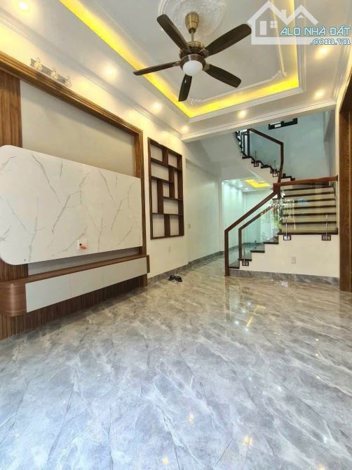 Bán nhà ngõ phố Vũ Hựu, khu Hồ Sươt, ph Lê Thanh Nghị, Tây HP, 47m2, 3 tầng, 3 ngủ, 3 vs - 7