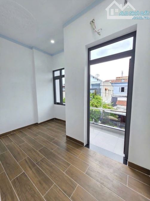 CHỈ 4.05 T.Ỷ, NHÀ HAI TẦNG MỚI ĐẸP DĨ AN, HẺM 7 CHỖ-SHR-AN NINH DÂN TRÍ  62.6M2(4❌16.79M)2 - 7
