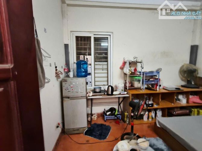 Bán nhà Nguyễn Ngọc Vũ 1 nhà ra ô tô 5 tầng 45m MT 4m 7 phòng ngủ ở, cho thuê căn hộ 25tr - 8