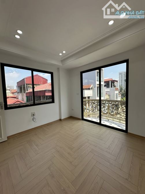 Nhà đẹp phố Vũ Xuân Thiều 55X7T, lô góc, TM, ô tô tránh, Full nội thất cao cấp, giá tốt 13 - 8