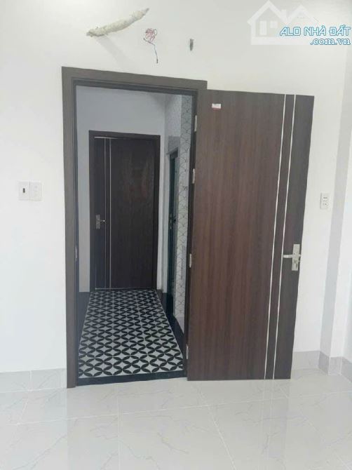 SIÊU PHẨM NHÀ 3TẦNG FULL NỘI THẤT CHỈ XÁCH VALI VỀ Ở,DT58M SÁT CHỢ LONG TRƯỜNG,HẺM 8M Q9 - 8