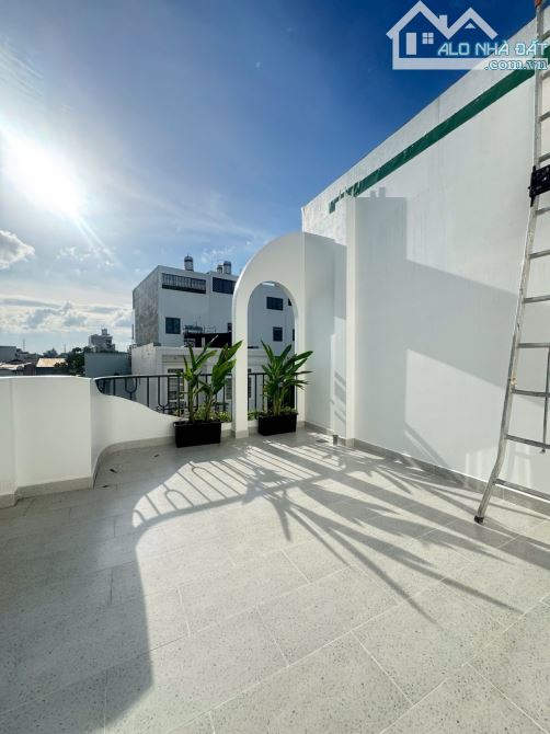 Bán nhà Tân Thới Hiệp - đẹp mê - hẻm oto - Quận 12.  💐(4*12) giá 5 tỷ 080triệu. Trệt, 2 l - 8