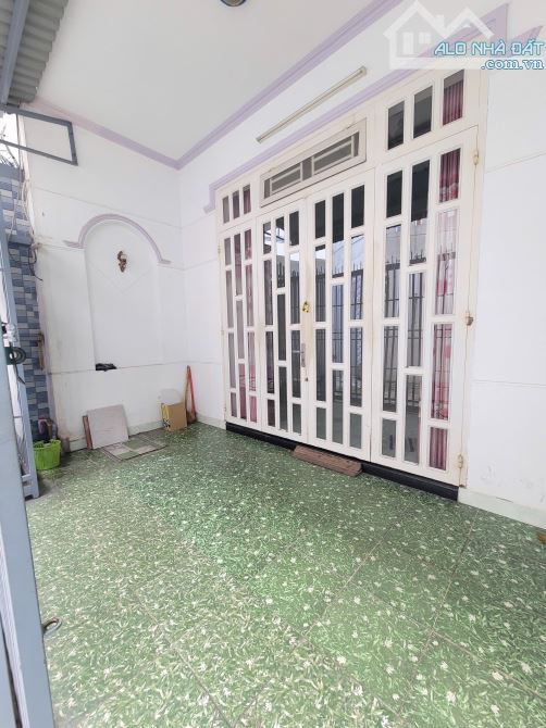 Bán nhà cấp 4 KDC gần BigC Dĩ An p.Đông Hòa Tp.Dĩ An chỉ 3ty750 TL M7433 - 8